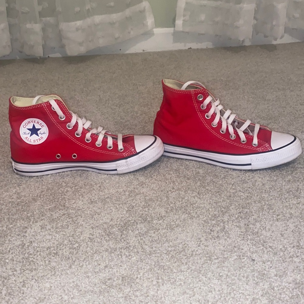 High-top Converse